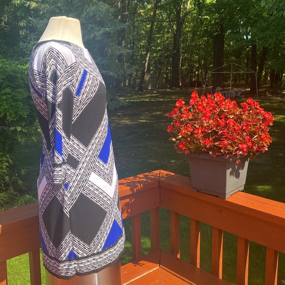 NWOT Vince Camuto blue,black & white spandex dress, see measurements in photos - Picture 4 of 11